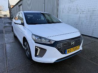 Schadeauto Hyundai Ioniq 1.6 GDi i-Motion 2017/11