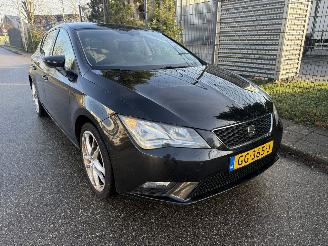 Damaged car Seat Leon 1.2 TSI Style 2014/3