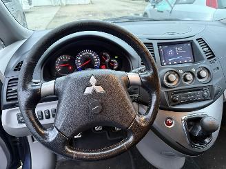 Mitsubishi Grandis 2.4-16V InSport 7-Persoons picture 12