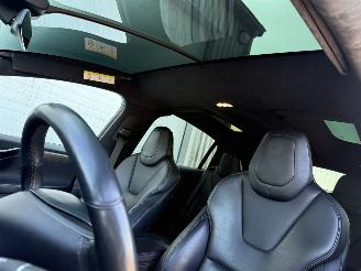 Tesla Model X 75D 7-Seats picture 17