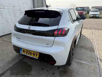 Peugeot e-208 GT Pack 50 kWh picture 3