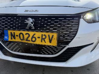 Peugeot e-208 GT Pack 50 kWh picture 9