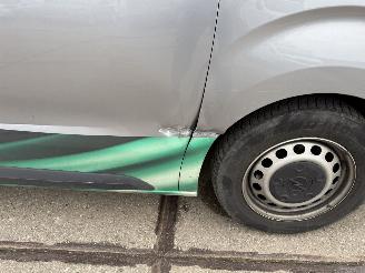 Opel Vivaro 2.0 CDTI L3H1 Edition Automaat picture 3