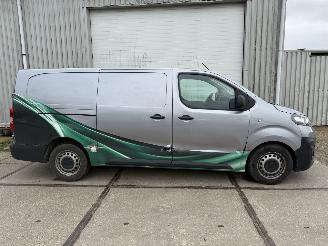 Opel Vivaro 2.0 CDTI L3H1 Edition Automaat picture 2