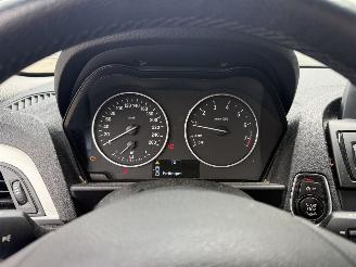 BMW 1-serie 114i picture 13