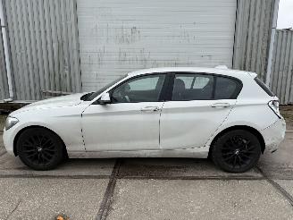 BMW 1-serie 114i picture 8