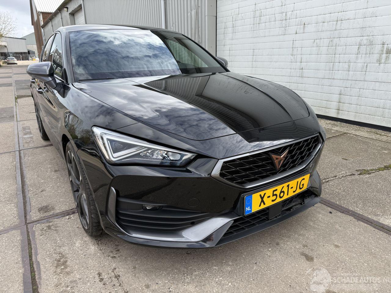 Cupra Leon 1.4 e-Hybrid Business