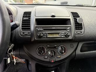 Nissan Note 1.6 Automaat picture 20