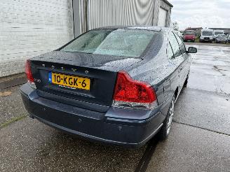 Volvo S-60 2.4 Drivers Edition picture 3