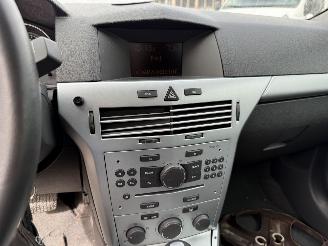 Opel Astra GTC 1.8 Edition Automaat Airco picture 18