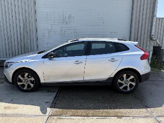 Volvo V-40 Cross Country 1.6 T4 Momentum picture 2