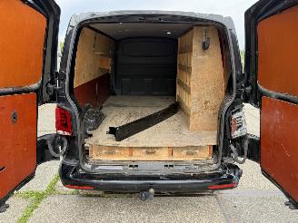 Volkswagen Transporter 2.0 TDI DSG L2H1 Bulli Leer picture 9