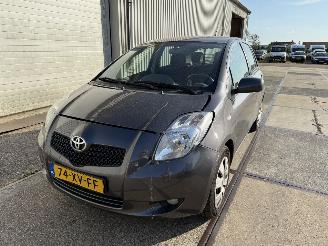 Toyota Yaris 1.3 VVTi Sol Automaat picture 8