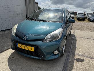 Auto incidentate Toyota Yaris 1.5 Full Hybrid Dynamic 2012/11