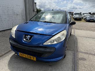 škoda osobní automobily Peugeot 206+ 1.1 XR 2010/4