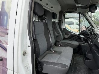 Renault Master T35 2.3 dCi L3H2 picture 17