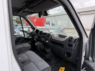 Renault Master T35 2.3 dCi L3H2 picture 16