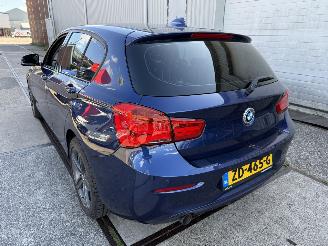 BMW 1-serie 118i Sport Line Automaat picture 3