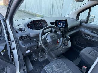 Peugeot Partner 1.6 BlueHDI Premium picture 14