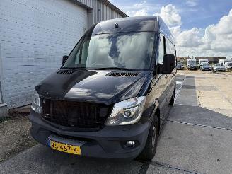 skadebil bedrijf Mercedes Sprinter 319CDI BlueTEC V6 L2H2 Euro 6 2015/12