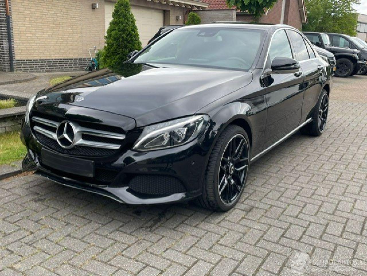 Mercedes C-klasse 180 d BleuTEC AVANTGARDE NAVI AIRCO PDC