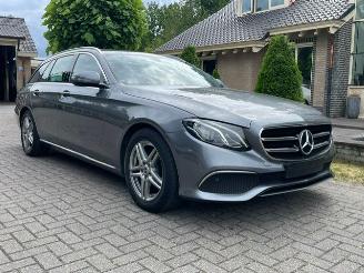 skadebil auto Mercedes E-klasse 200 d AVANTGARDE NAVI CAMERA LED WIDESCREEN 2019/7