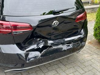 Volkswagen Golf 1.5 TSI Comfortline DSG NAVI LEDER picture 13