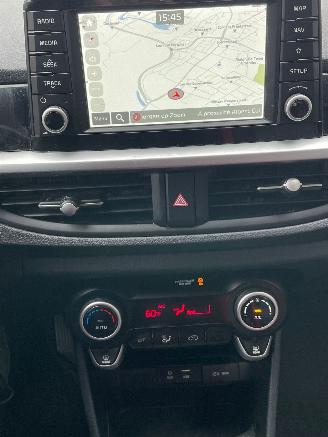 Kia Picanto 1.0 GT-LINE NAVI KAMERA AIRCO picture 10