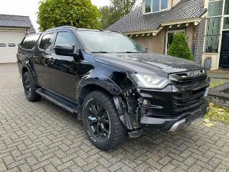 Isuzu D-Max V-Cross 4X4 DC HARDTOP picture 5
