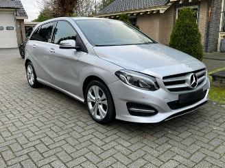 uszkodzony samochody osobowe Mercedes B-klasse 180 d AUTOMAAT NAVI PDC 2015/11