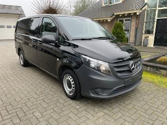 skadebil bedrijf Mercedes Vito 114 CDI LANG AUTOM NAVI EURO6 2021/10