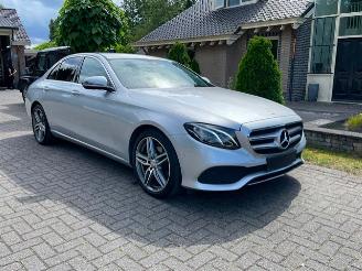 Coche accidentado Mercedes E-klasse 200 d AVANTGARDE WIDESCREEN NAVI CAMERA LED 2017/2