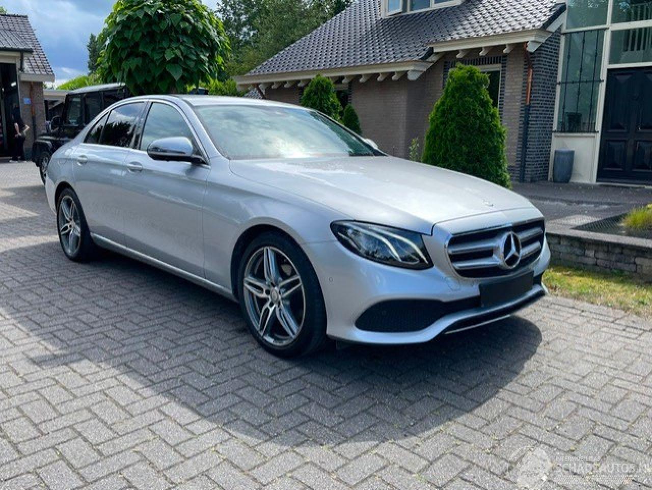 Mercedes E-klasse 200 d AVANTGARDE WIDESCREEN NAVI CAMERA LED