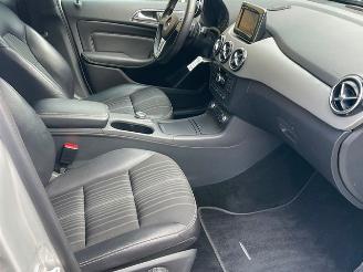 Mercedes B-klasse 180 CAMERA NAVI PDC picture 10