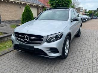 uszkodzony samochody osobowe Mercedes GLC 220 d 4MATIC AMG LINE PANO NAVI CAMERA LED 2018/1