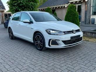 Volkswagen Golf VII GTE 1.4 HYBRID EDITION picture 4