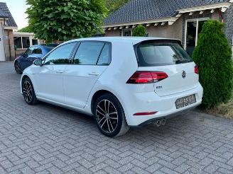 Volkswagen Golf VII GTE 1.4 HYBRID EDITION picture 3