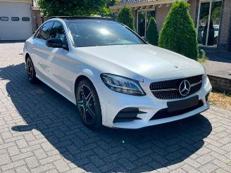 Unfallwagen Mercedes C-klasse 180 / 160 AMG LINE PANO NAVI LED CAMERA 2018/11