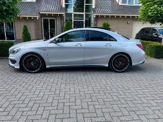 Schadeauto Mercedes GLA AMG 45 4MATIC PANO LEDER BI XENON NAVI CAMERA 2014/9