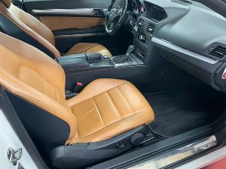 Mercedes E-klasse 200 CGI AVANTGARDE NAVI LEDER XENON picture 9