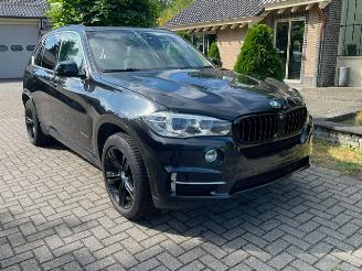 Voiture accidenté BMW X5 XDrive 30d PANO CAMERA NAVI LED 2016/10