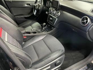 Mercedes A-klasse 200 AMG LINE NAVI PDC picture 9