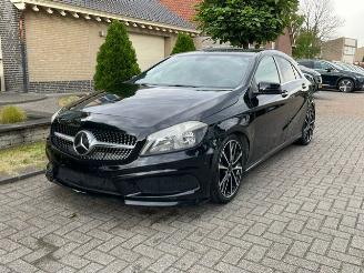 Schadeauto Mercedes A-klasse 200 AMG LINE NAVI PDC 2014/1