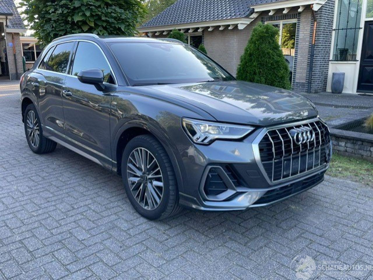 Audi Q3 35 TFSI S-LINE NAVI CAMERA LEDER