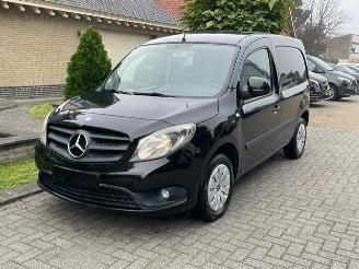 krockskadad bil auto Mercedes Citan 109 CDI BlueEFFICIENCY LANG AIRCO 2013/7