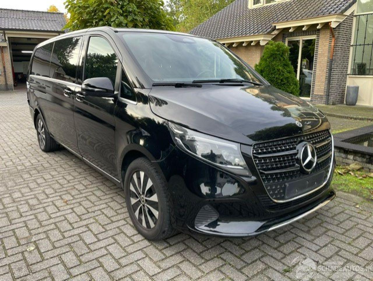 Mercedes  250 d AVANTGARDE EXTRA LANG 8 PERS NAVI CAMERA