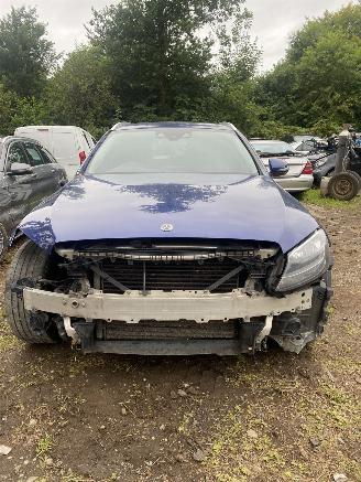 Vrakbiler auto Mercedes C-klasse C 220 D COMBI 2017/11