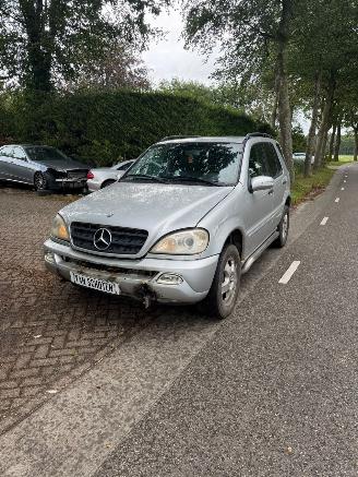Mercedes ML ML 270 CDI picture 1