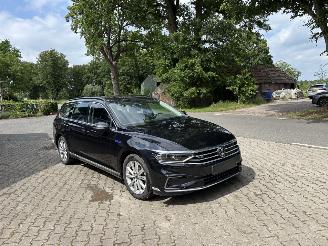 Volkswagen Passat GTE HYBRIDE AUTOMAAT NAVI CLIMA CAMERA PDC B.J 2022 picture 3