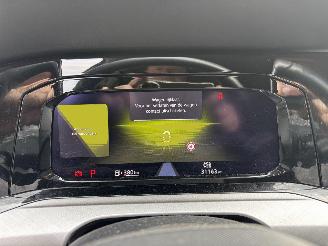 Volkswagen Golf eTSI AUTOMAAT NAVI CLIMA CAMERA LED VIRTUEEL DASH B.J 2023 picture 10